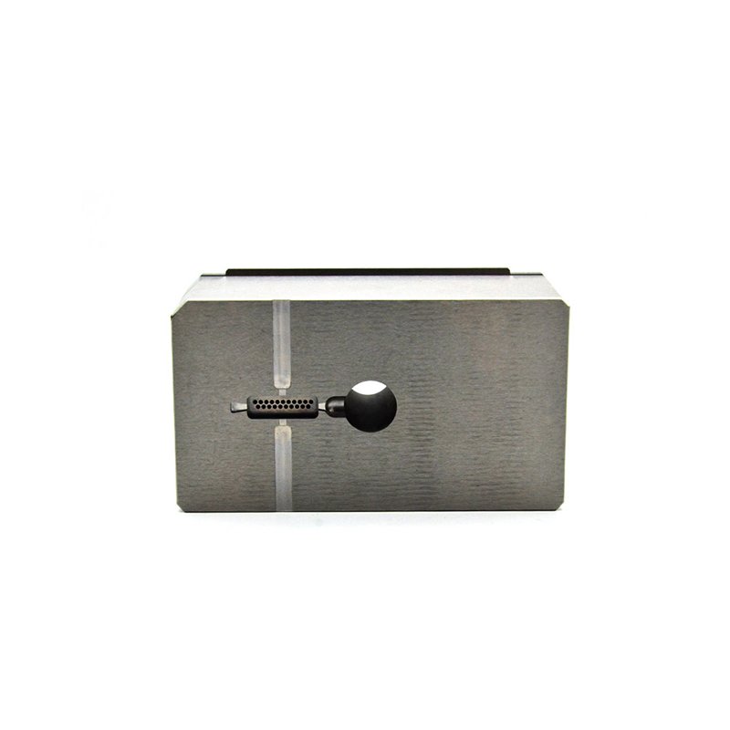 EDM Wire Cutting of Die Steel Parts（M333）