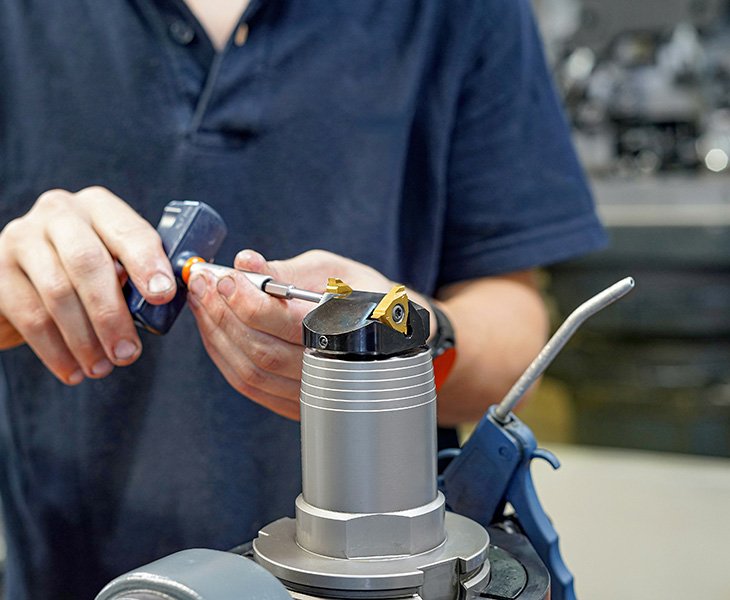 We Have a Complete CNC Milling Service System